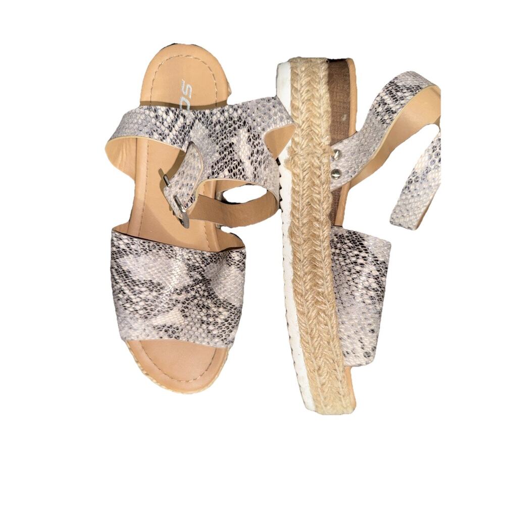 Soda Platform Sandals Snake Skin Ankle Strap Women 10